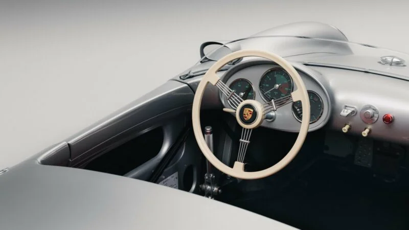 Side profile of the drivable 550 J electric replica car